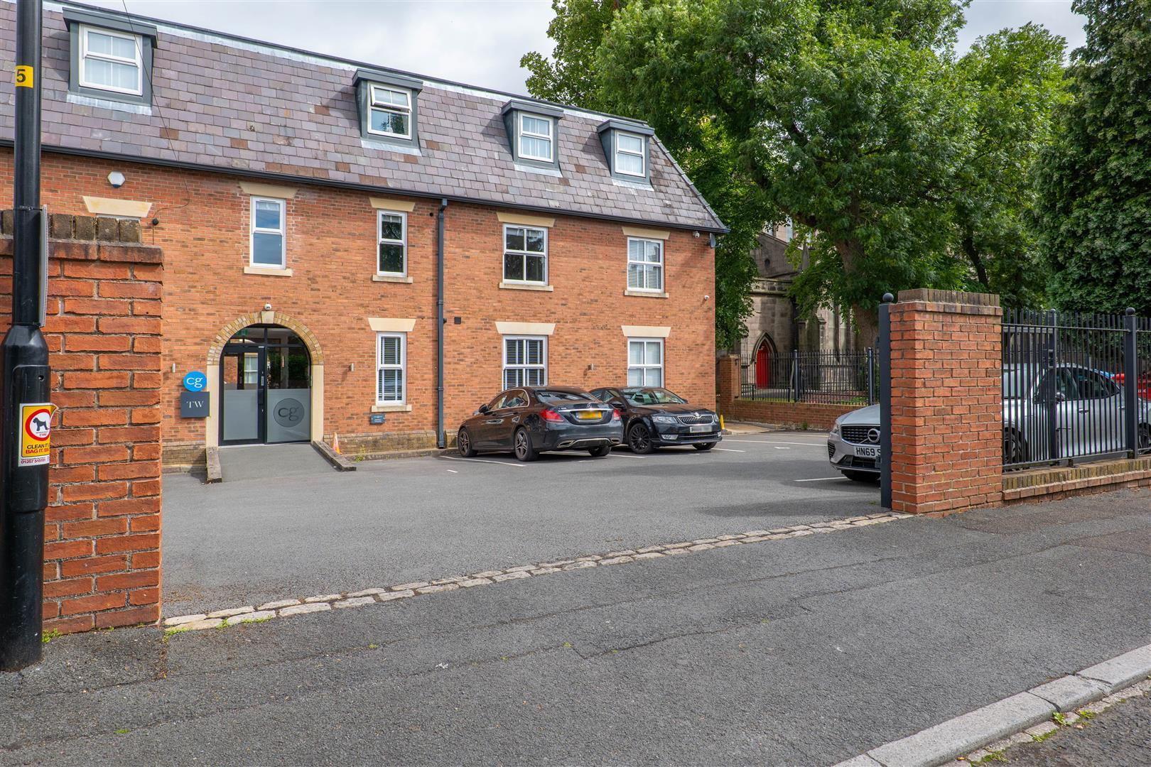 2 bed property in St. Georges Street, Chorley